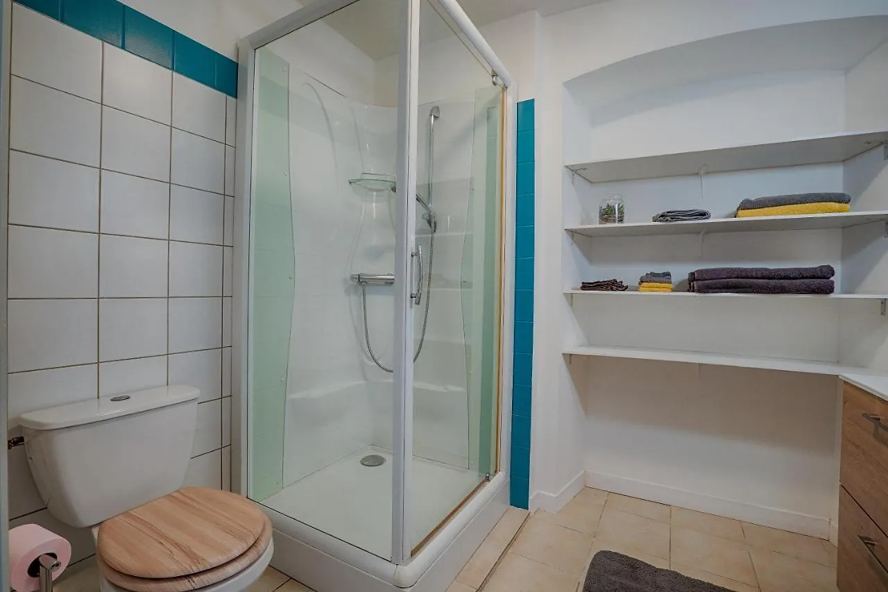 La Chopine - Grand Studio, Centre Historique, Hotel De Ville Romans-sur-Isere 0*,  France